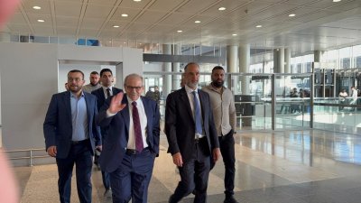 سلام من مطار بيروت: واجهة لبنان تستحق أكثر