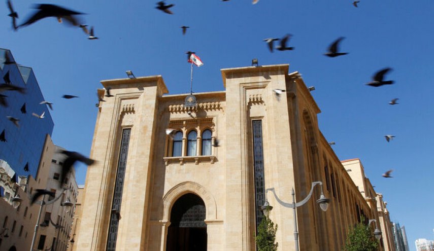 قرض بمئات الملايين على طاولة البرلمان