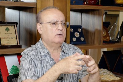 وهاب: ما رفضه آل الأسد لستين عامًا منحه الشرع خلال دقائق