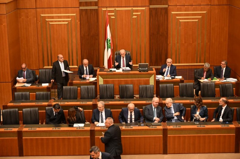 مجلس النواب يقرُّ "قانونًا هامًا" ويُبطل صفة العجلة عن غيره








