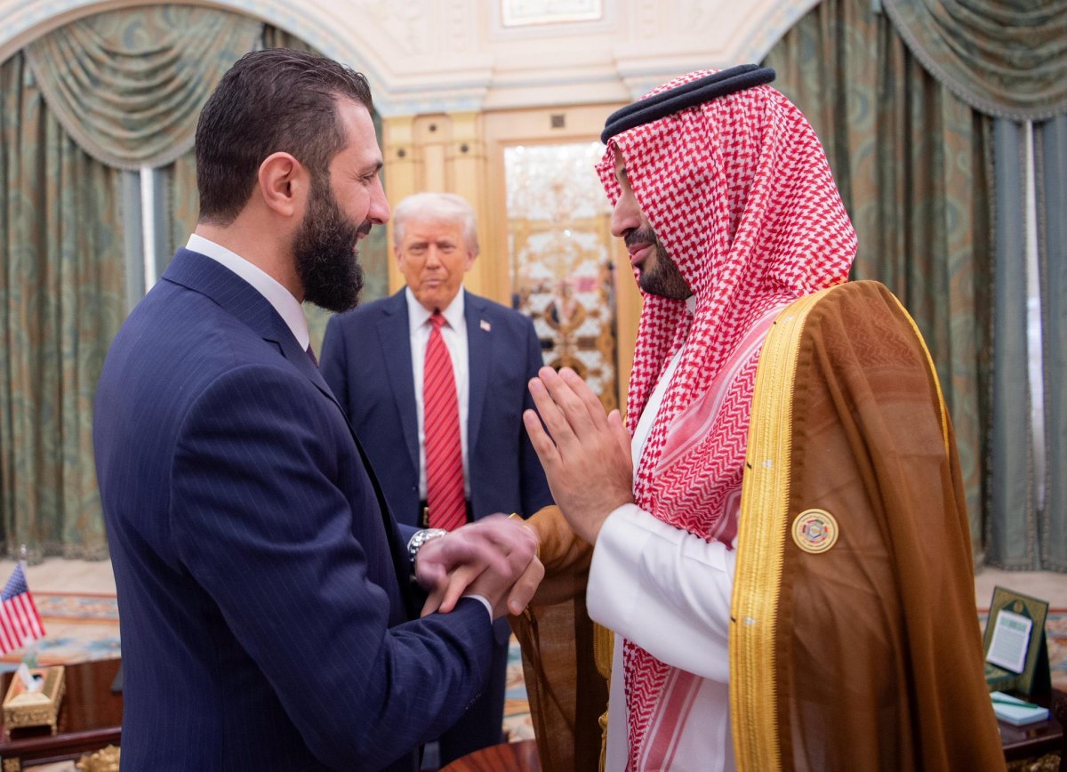 بعد لقائه الشرع... ترامب: الرئيس السوري "رجل قوي"