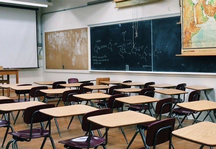 فجوة الرواتب تقلق الجسم التربوي... "رابطة المتعاقدين" تطالب بالإنصاف