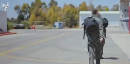 بالفيديو: لحظة إقلاع الطائرات الإسرائيلية للإغارة على اليمن