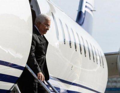 السلاح الفلسطيني يتصدر زيارة محمود عباس لِبيروت
