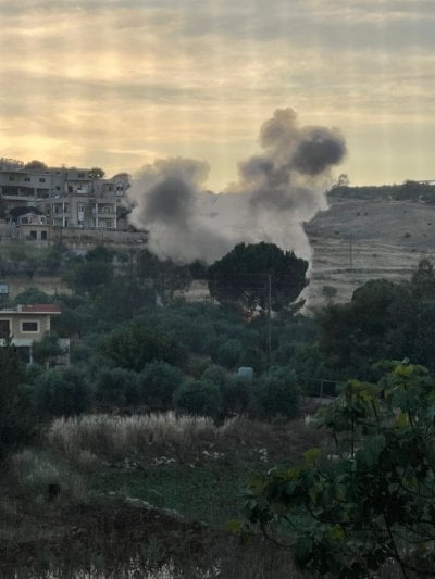 بالفيديو والصورة: غارة تستهدف دراجة نارية في عيترون