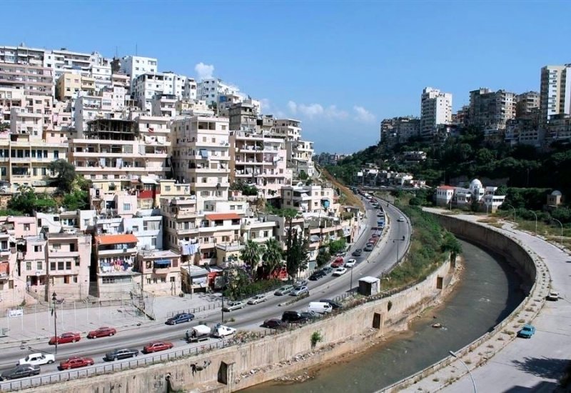 في طرابلس... إزالة صور المرشحين واللافتات الانتخابية