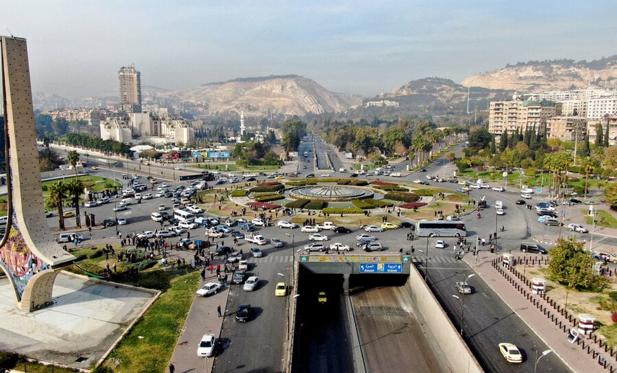 رفع العقوبات عن دمشق… أسرار القرار الأميركي وخيارات المستقبل