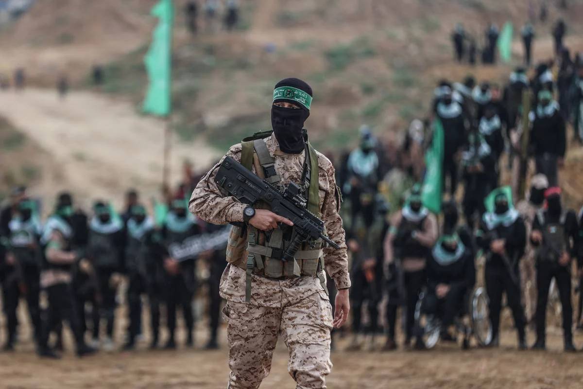"لن نسلم أسرانا"... "حماس": إسرائيل تحاول إرباك الساحة بأخبار مزيفة