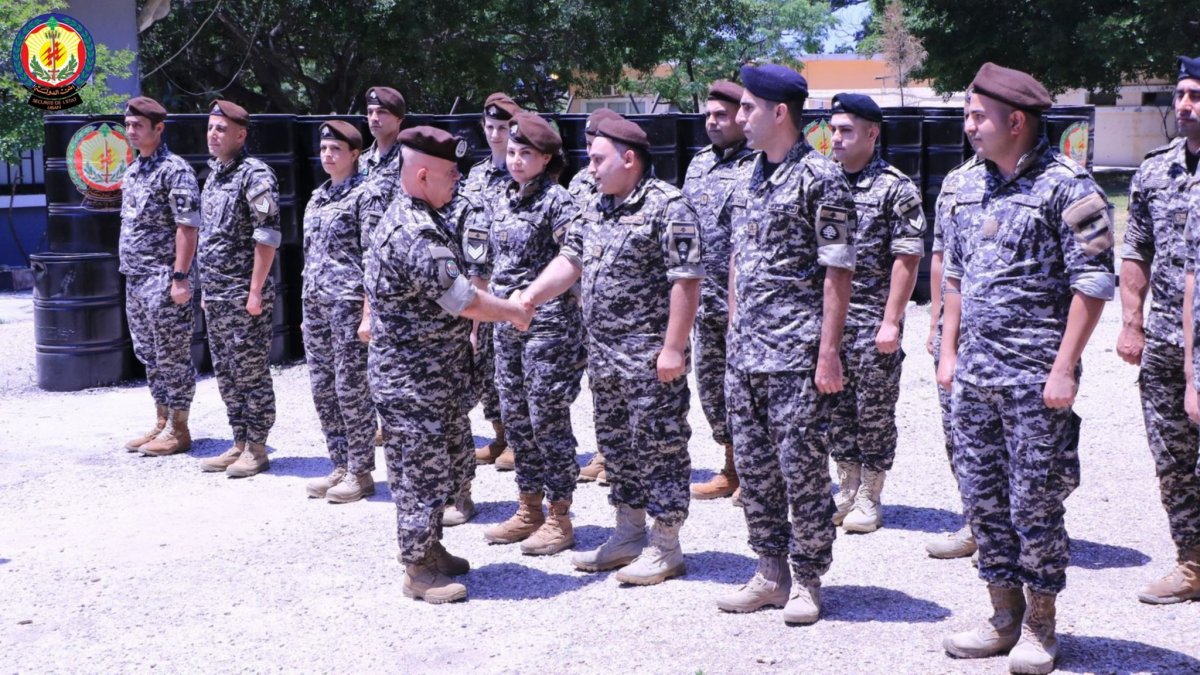 في جولة تفقديّة جنوبًا... لاوندس: الانتخابات تجسّد الصمود والتمسك بالأرض (صور)
