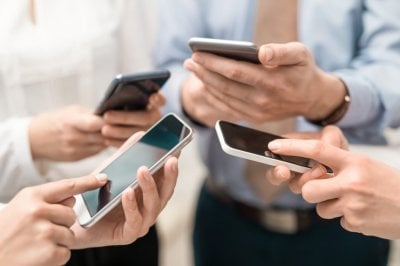 وزير يهدد بصرف موظفين... الإتصالات أمام خطر الإنقطاع؟