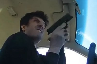 الشرطة تنشر فيديو يُوثّق حادث إطلاق نار قاتل على ضبّاط في فيرفاكس
