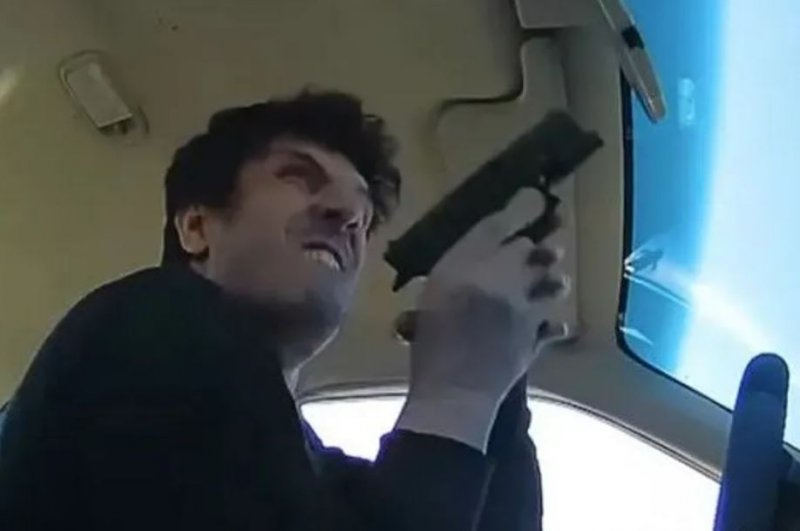 الشرطة تنشر فيديو يُوثّق حادث إطلاق نار قاتل على ضبّاط في فيرفاكس
