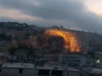 فيديو صادم يوثق لحظة الغارة على المبنى المستهدف في تول!