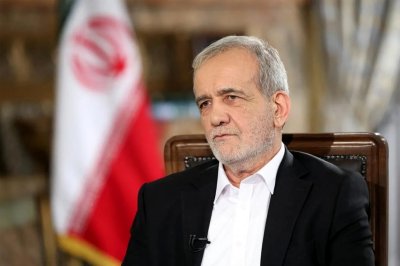 في لحظة حاسمة.. بزشکیان يتوجه إلى مسقط!