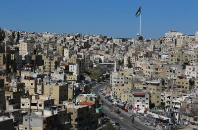 الاردن يوقف استقدام العمالة الاجنبية   
