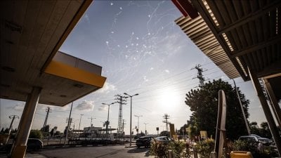 صباحٌ مشحون في تل أبيب... صاروخ يمني يشعل الإنذارات