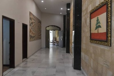 أولى “صفعات العهد”