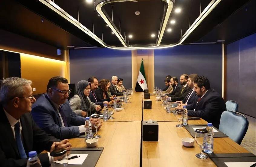 خارطة تعاون جديد تُرسم بين الحكومة السورية و"قسد"