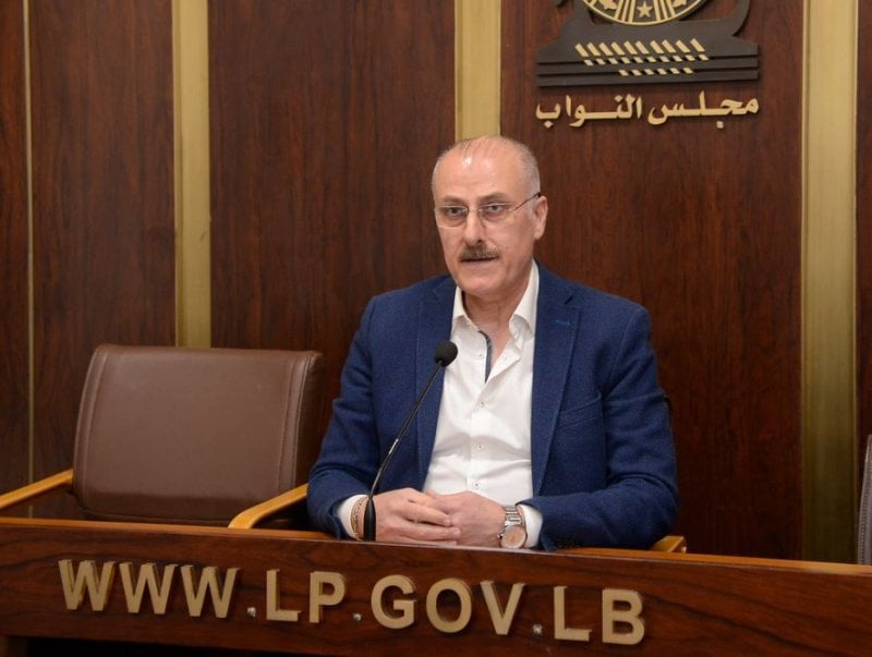 عبدالله: لبنان لا يحتمل تبعات وقف التغطية الصحية للسوريين!
