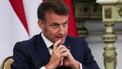 ماكرون يتحدّى إسرائيل... وتل أبيب تتّهمه بشن 