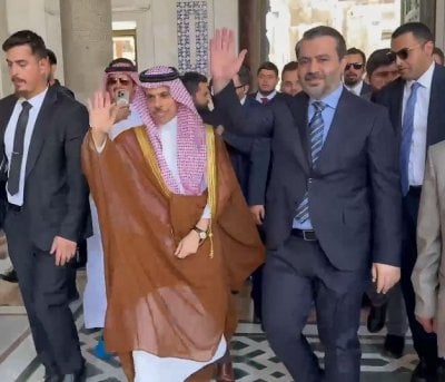 هيام السوريين على الرياض... هتافات 