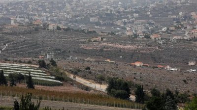 في حولا... ثلاثة مواطنين ينجون من نيران الجيش الإسرائيلي!
