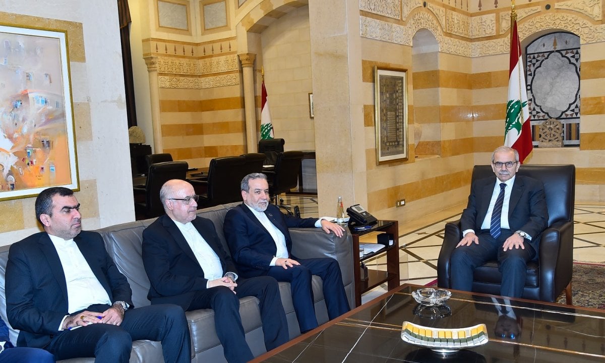 "لبنان يتمسك بعلاقات ثنائية متوازنة مع إيران"... سلام يستقبل عراقجي
