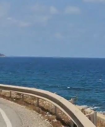 في عرض البحر... بالفيديو: زوارق إسرائيلية تختطف صيادًا من مركبه بالجنوب