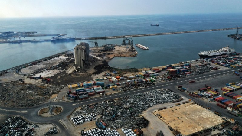 البيطار يحدد جلسة لاستجواب زعيتر بملف المرفأ
