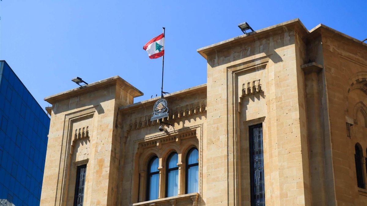 "رسائل مدسوسة" عبر فيديوهات وهمية... ونائب يُطالب بتحقيق وفوري!