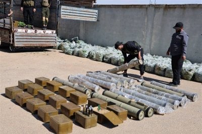 من سوريا إلى لبنان... إحباط محاولة تهريب شحنة أسلحة!
