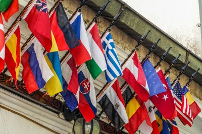 منظمة OECD تخفض توقعات نمو 
الاقتصاد الاميركي 