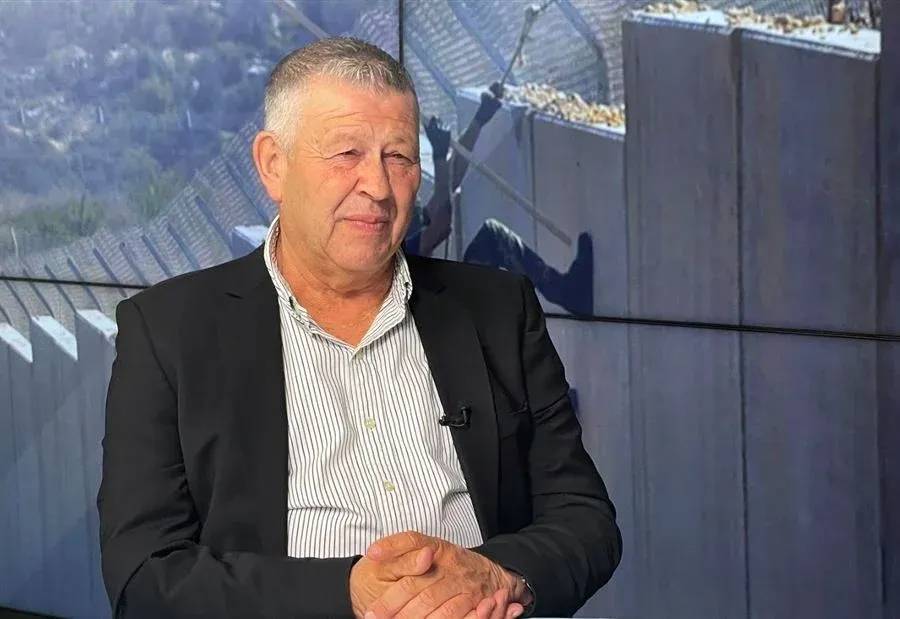 "لا عودة للحرب"… العريضي: قرار مرتقب سيحمل مردودًا إيجابيًا كبيراً للبنان!
