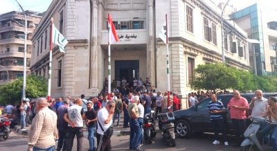 غضب عارم وتحرّك احتجاجي وتهديد بالتصعيد... ماذا يحصل في طرابلس؟
