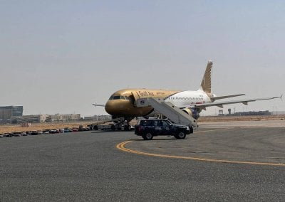 إنزال ركاب طائرة طيران الخليج في الكويت إثر بلاغ بوجود قنبلة