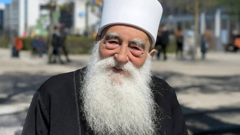 شيخ العقل الدرزي يؤكد: التزام كامل بسيادة الدولة السورية