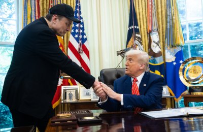 بعد معلومات عن نية لإجراء مكالمة بين ترامب وماسك... البيت الأبيض يوضح!