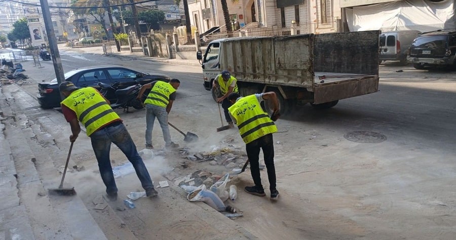 حارة حريك... جهود مكثفة لإزالة آثار عدوان عيد الأضحى!