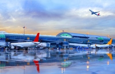 بلاغ كاذب بقنبلة على طائرة 