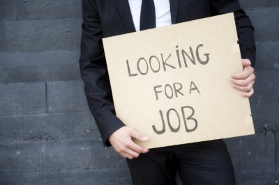 معدل البطالة في بريطانيا يرتفع الى أعلى مستوى منذ تموز 2021 