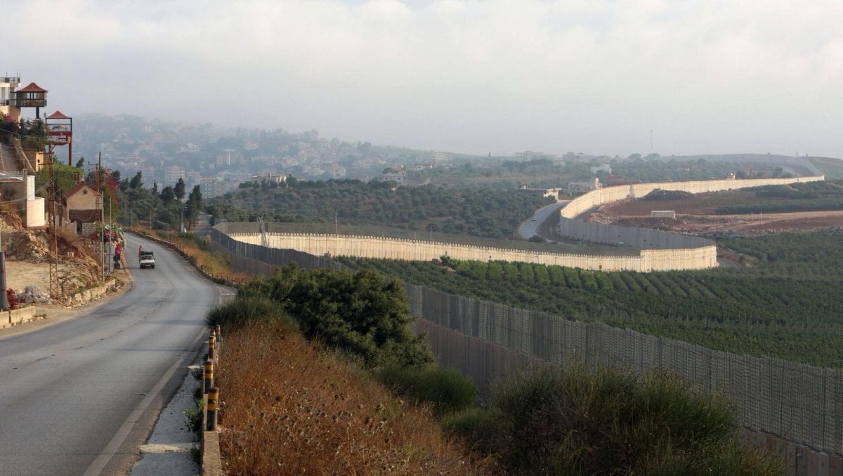 في الجنوب... إسرائيل تزعم استهداف عنصر من حزب الله وآخر من السرايا اللبنانية