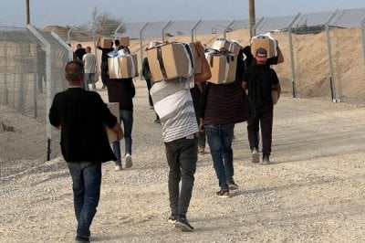5 قتلى... مؤسسة غزة الإنسانية تتهم حماس بمهاجمة حافلة إغاثية