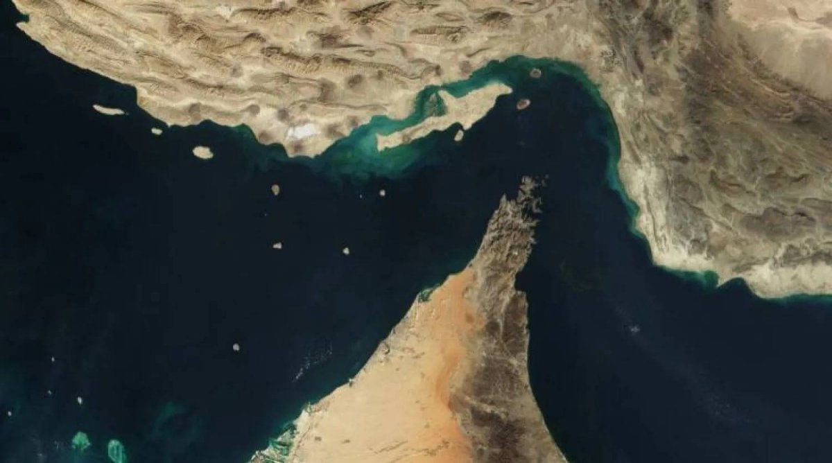 شركات شحن عالمية تدق ناقوس الخطر: توتر متزايد في مضيق هرمز والخليج العربي!