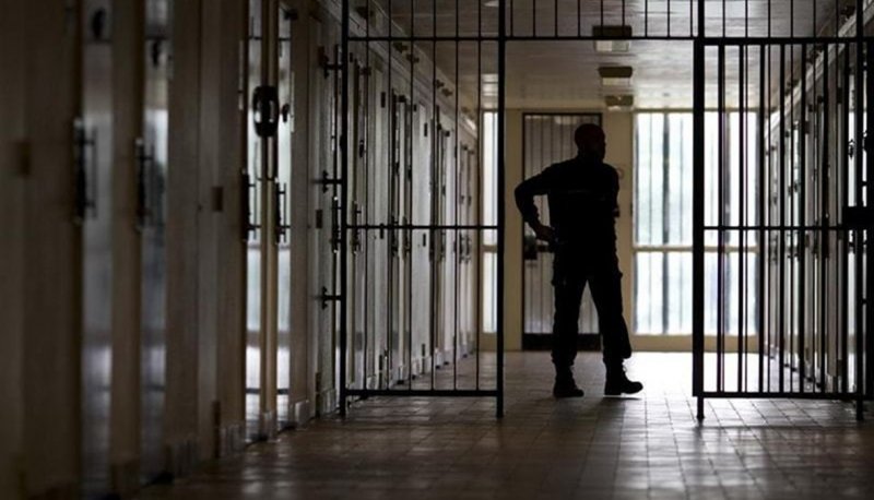 بـ"طريقة احترافية"... توقيف شخصين حاولا إدخال المخدرات الى سجن جب جنين!