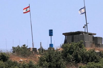  وسط تصاعد التوترات... إسرائيل تعلن التصدي لمسيّرة قرب الحدود مع لبنان
