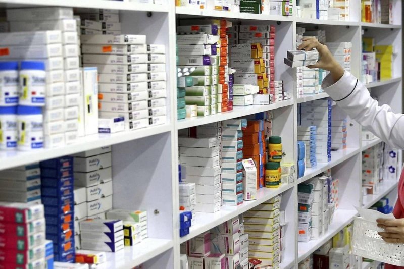 مع تزايد التوترات الإقليمية... هل يواجه لبنان خطر نقص الأدوية؟
