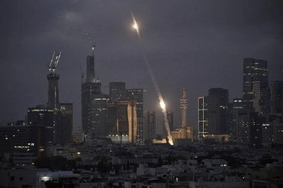 روسيا تحذر مواطنيها من مخاطر البقاء في إسرائيل وتدعوهم للمغادرة

