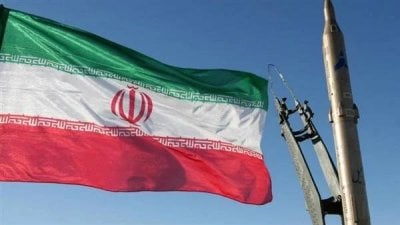 حتى تحقيق الأهداف... الحكومة الإيرانية تؤكد استمرار الرد الصاروخي على إسرائيل 
