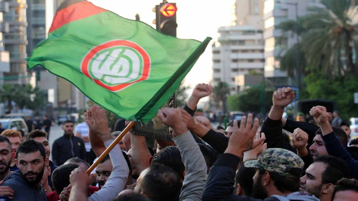 "أمل" تبرز وقوفها "الحازم" إلى جانب إيران ضد العدوان