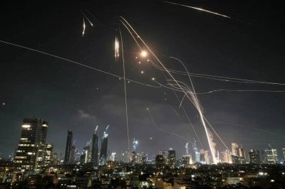 إيران تتوعد... لن نظهر أي رحمة لإسرائيل

